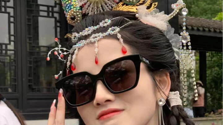 Reject all temptations and strive to become the new youth of the era!