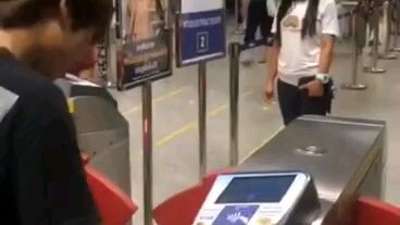 มาขึ้นรถไฟฟ้า BTS