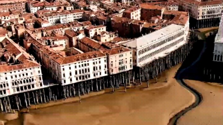 What if all the water disappeard from Venice?