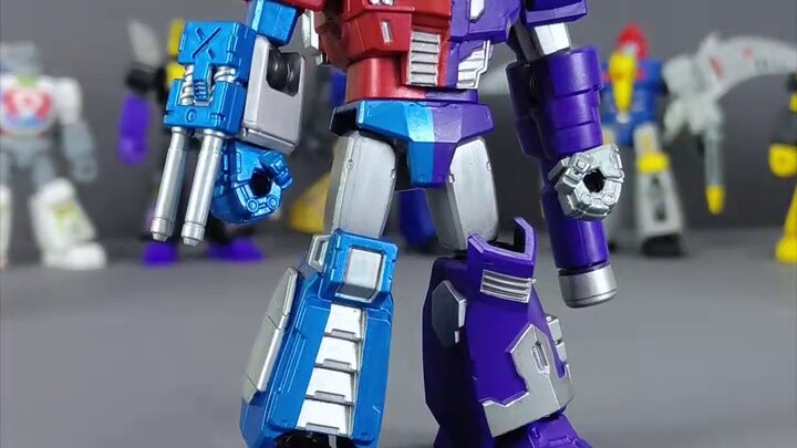 Self-modified Broco Optimus Prime Megatron combined form Broco Transformers sixth bomb idw Optimus P