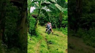 Tirador ng saging pero ambilis ng Karma - Pinoy Funny Video | Ron Kiiseeyy Vlog