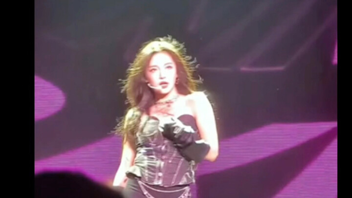 السولو الأول جعل نينغ تنفجر، أما السولو الثاني فسيطر عليها تمامًا، لم يُسمح لها بأي نغمات عالية فقط 