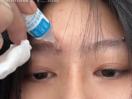 بعض الناس يبدو وكأنه من السهل إزعاجهم.