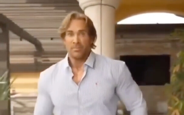 عندما يتحدث أحد في الصف عن الوضع الدولي