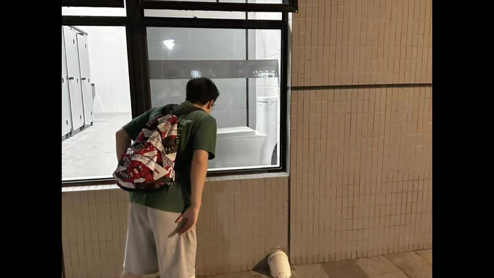 Which school has toilets like this?