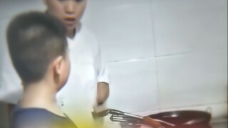 “笔越写越重，锅越炒越轻”