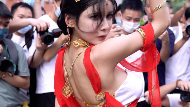 Chương trình biểu diễn đom đóm ở Quảng Châu lần thứ 28 - Đầu chó Lolita