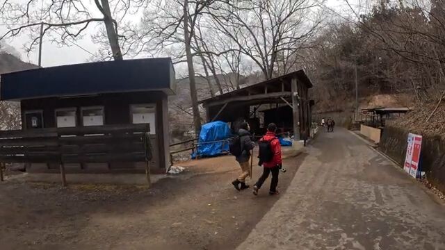 【Ashigakubo】Icicles and Nearby Stroll – Enchanting Winter Scenery Walk【4K】