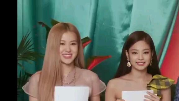 I added text in blackpink whos most likely to-