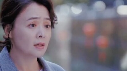 الأم راضية جدًا عن زوجة ابنها المستقبلية #