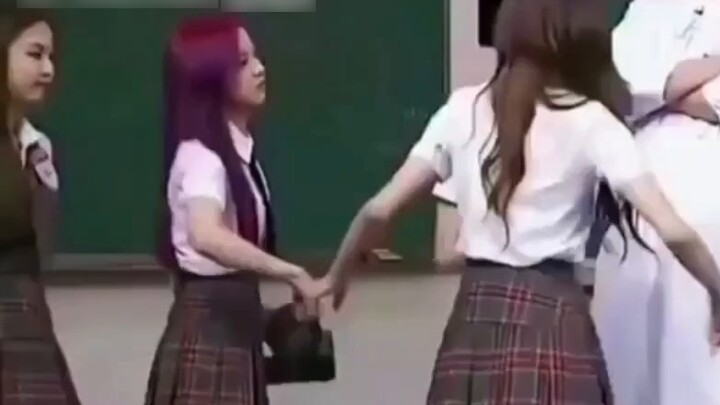 นักเต้นนำและนักร้องก็สุดยอดมาก