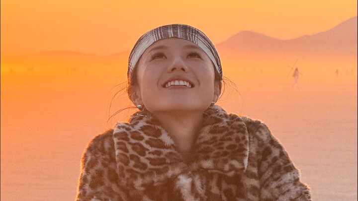 I joined 70,000 others for a “farewell ceremony” with the past.