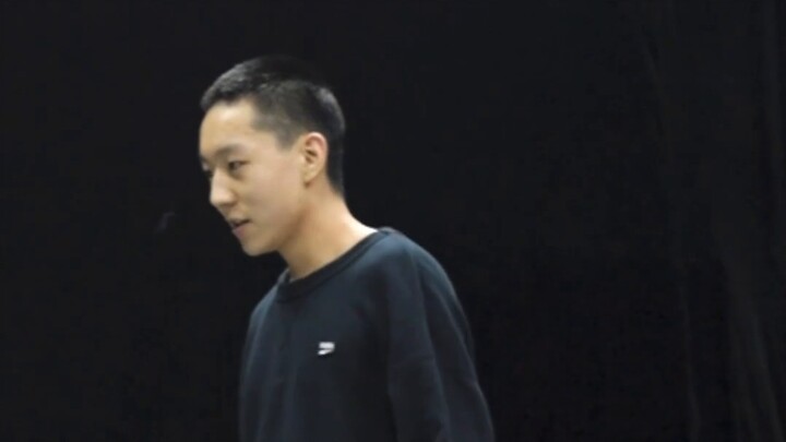 Bạn đang học nhảy nhưng lại sợ biểu diễn?