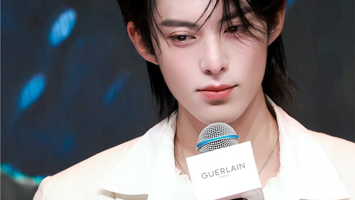 Gì mà tuyệt phẩm yêu nghiệt vậy… Sao có người chỉ cần thay đổi kiểu tóc, makeup là đã đẹp đến mức kh