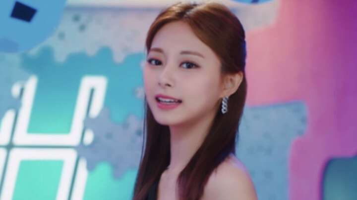 【Zhou Tzuyu】Rayakan single cut! Semakin sering kamu memotong, semakin marah kamu!