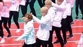 Adegan Lucu Hari Olahraga BTS Haha Boy Group No.1 Dunia