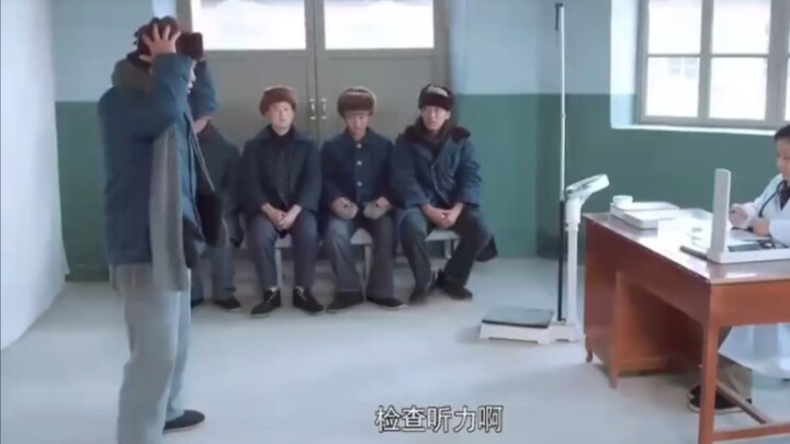 The young man feigned deafness to join the army, but the female doctor’s one sentence had him bursti