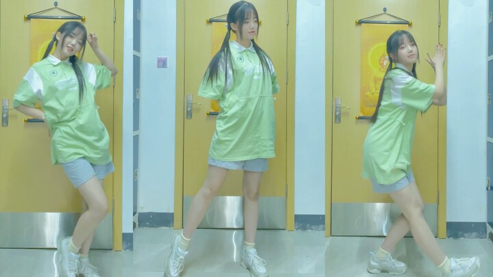 School is finally starting. I'm not happy. I'm dancing in the dormitory.