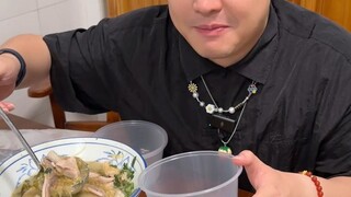 Aku bahkan tak ingin berakting lagi, dan bosku hanya memanggilku pecundang?