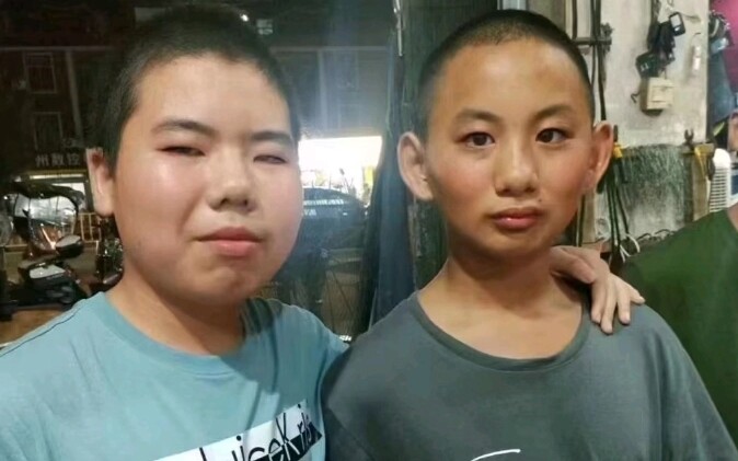 Classmate Returns from Military Training as a Full-Fledged “Battle King”!
