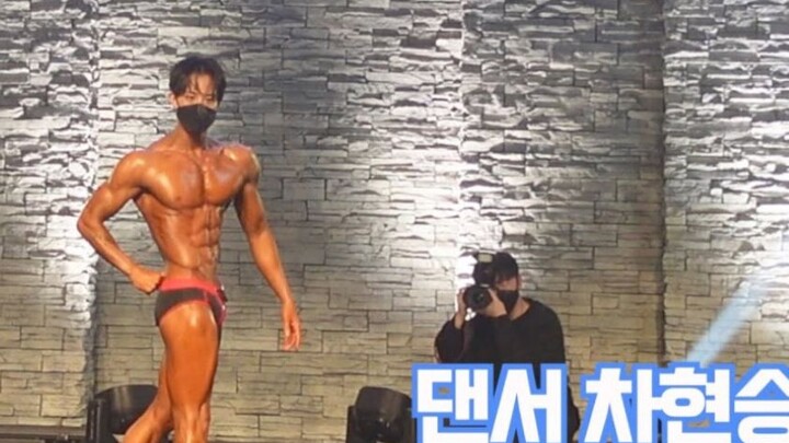 【ترجمة صينية متوسطة】 شياو مي راقصة الدعم تشوكولا أوبا يشارك في مسابقة كمال الأجسام! محتوى لا تراه عا