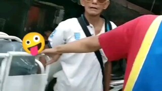 gak sekalian kenalan aja neng