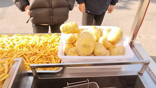 Kentang goreng yang terendam, mengapa kedua saudara ini begitu cemas?