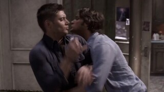 [SPN] The fight ended up on the bed
