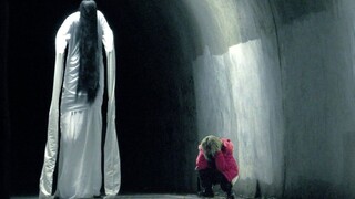When you encounter a giant Sadako on the streets of Japan at night (Japanese horror prank)