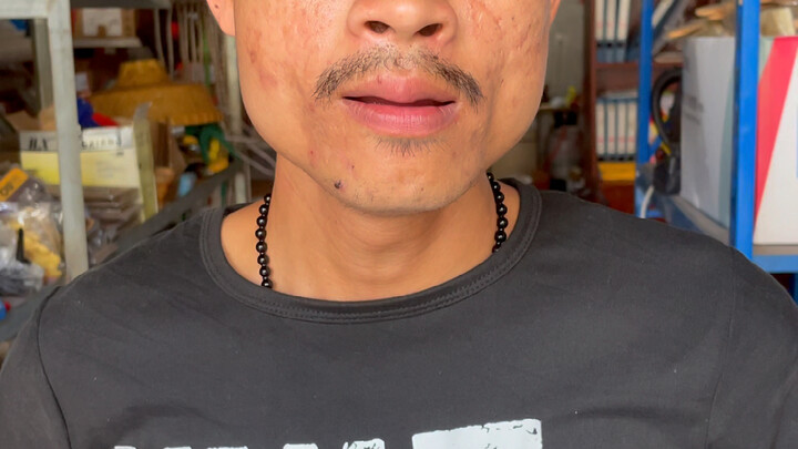 Ini pertama kalinya saya bertemu tamu seperti ini.