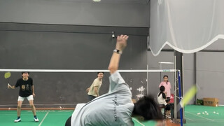 羽毛球真的很简单，尤其最后一个招牌动作