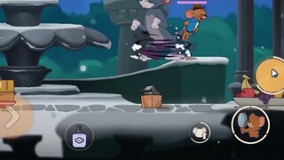 Game seluler Tom and Jerry: Bom nuklir yang baru saja saya simpan dibuang oleh rekan satu tim saya, 