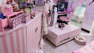 غرفة المذيعة السمينة دا ني ناي