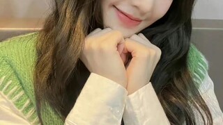 المشاهير الذين قدموا عروضاً محرجة في مناسبات خاصة