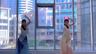 Classical Dance/Falling Stars and Moon