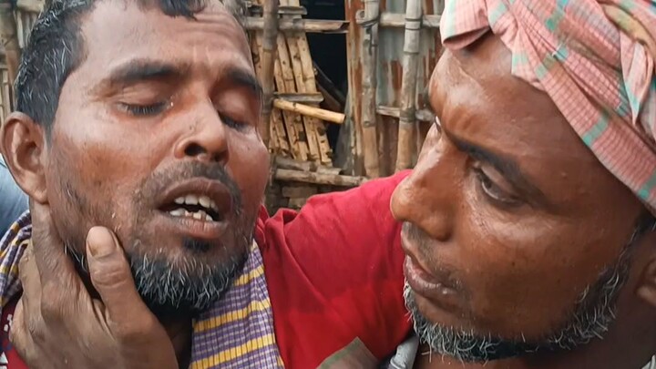 গরীবের পাশে আল্লাহ থাকেনা.! গরীব এর স্বপ্ন কখনো পুরোন হয়না.!