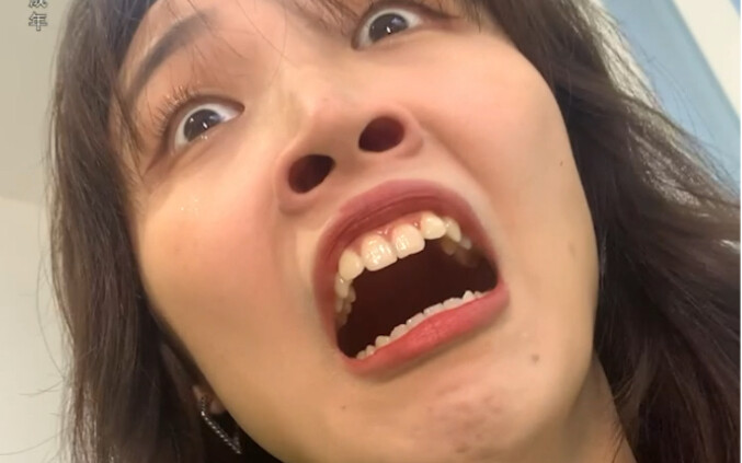 女儿趁着妈妈不在家居然！！
