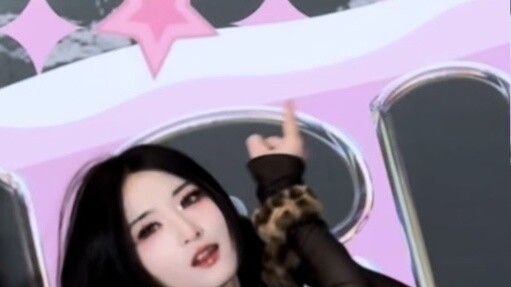 The crazy feeling overflows the screen! Toxic's Shanghai debut has a MAMA feel!