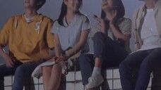 "Những người bạn của tuần" Shen Yue hai tay ôm mặt Zhao Jinmai, Lin Yi xoa đầu Shen Yue, những người