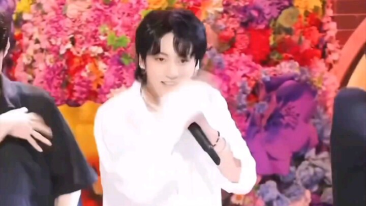 กลุ่มเคป็อปใช้เวลากี่เดือนกว่าจะได้รับเงินเดือนครั้งแรก