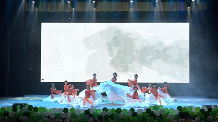 Jazz Klasik "Cahaya Mengapung" Juara Pertama Festival Seni Kampus