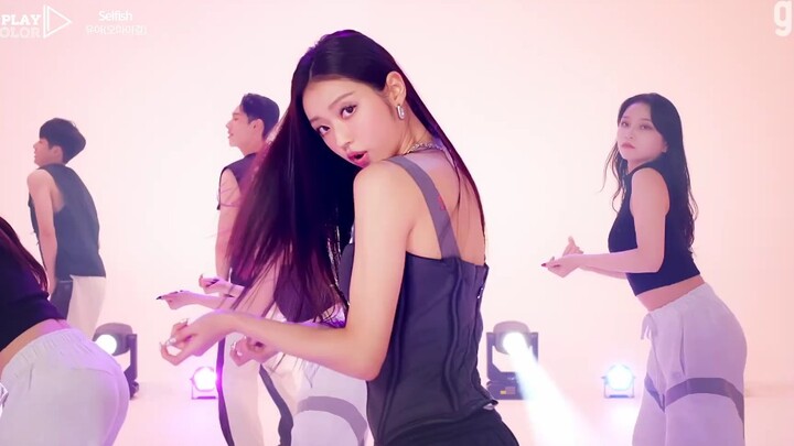 วิดีโอฉบับเต้นของ YooA เพลง "Selfish"