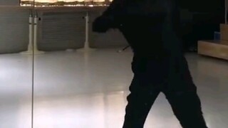 يو يان مذهل للغاية!! ماذا أفعل إذا نزف أنفي؟ انتظر على الخط!! الأمر عاجل جدًا