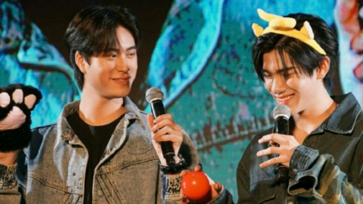 Just Gemini taking care of Fourth + flirting...