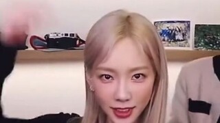 【تايهيون】تايهيون تعلمك رقصة INVU