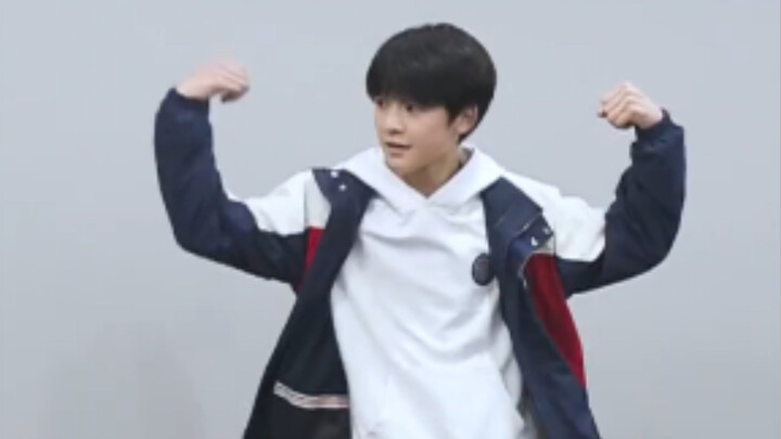 【汪浚熙】女团舞翻跳《ANTIFRAGILE》伪直拍