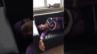 How to wake up Beerus #anime #dragonball #goku