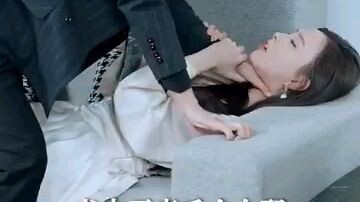 21.  Woke up as a villainess tamed 3 ruthless CEO brother and made the cold BOSS kneel for her love