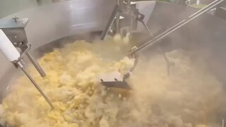 ข้าวผัดไข่แบบอุตสาหกรรม
