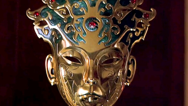 Topeng Emas yang Di Curi Oleh Aliansi Delapan Negara